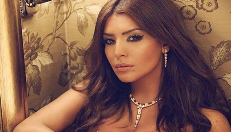 السمراء “أمل بوشوشة”: ساحرة تخطف الأنظار