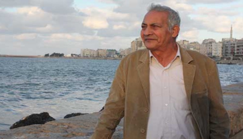 وفاة الكاتب الصحافي المصري “أمير الساخرين” جلال عامر