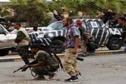 معركة ضارية بالاسلحة النارية بين ثوار مصراتة و الزنتان وسط طرابلس