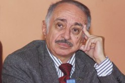 ''عميمور الوحيد على ''الفايس بوك