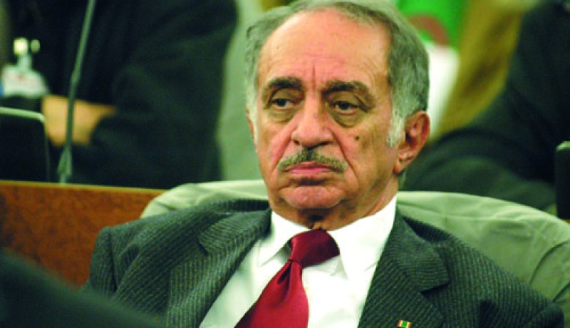 محي الدين عميمور يعاني من “اضطرابات نفسية” بعد تعرضه للاحتيال