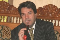 الزاوي للنهار : خلافي مع الوزيرة سببه ” تجار الكلام “