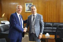 بالصور.. تيجاني هدام يستلم مهامه على رأس وزارة العمل .. وهذا ماصرح به