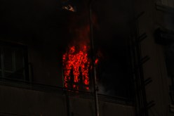 مجهولون يضرمون النار في عمارة ليلا ببرحال في عنابة