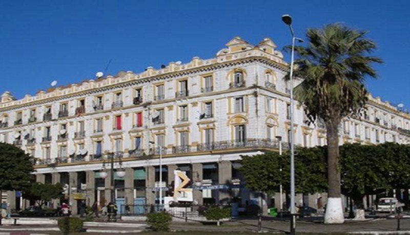 لقاء إعلامي حول قانون المالية 2012 المتعلقة بالتخفيضات الضريبية والنزاعات الجبائية