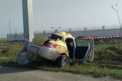 قتيل بعد اصطدم سيارة أجرة بعمود للإنارة في عنابة