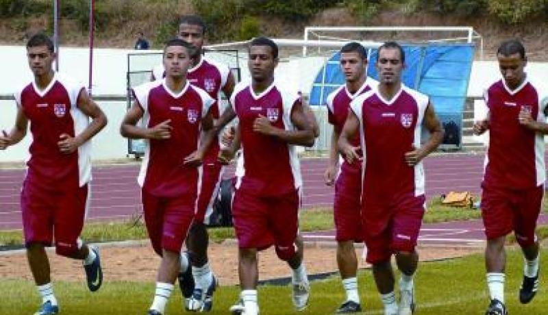 بونة ترفض دوكوري وتطالبه بالبحث عن فريق، ومعالم التشكيلة تتضح قبل الأوان