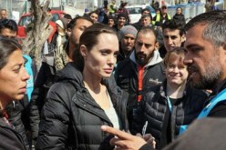 أنجلينا جولي تخرج عن صمتها  وترد على شائعة وفاتها