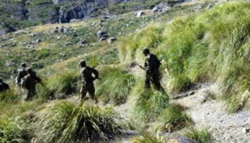 القضاء على إرهابي وجرح 3 اخرين واسترجاع سلاحين رشاشين في تبسة