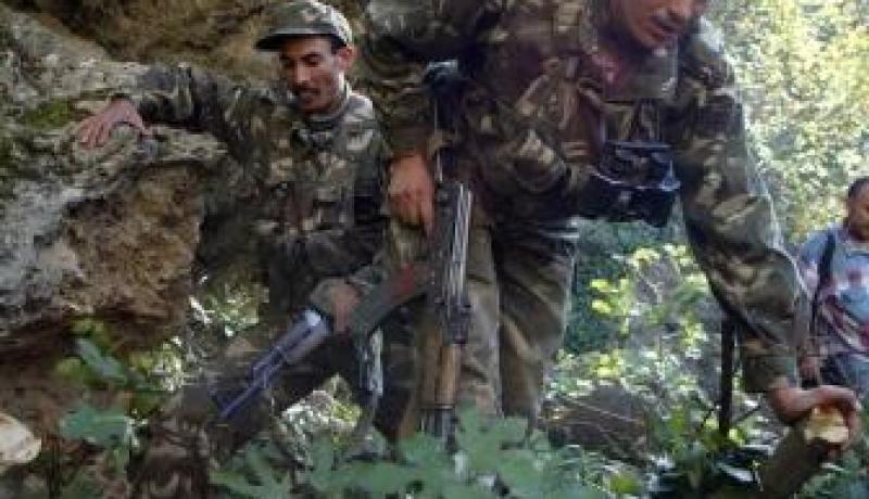 الجيش يمشط جبال تلمسان بحثا عن إرهابيين في بني سنوس