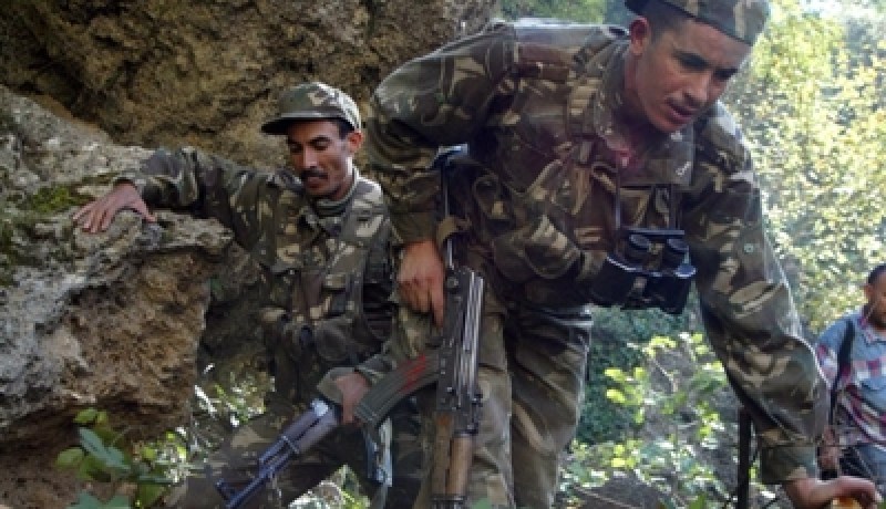 الجيش يحاصر إرهابيين بين بومرداس وتيزي وزو