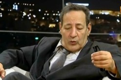 بالفيديو  بوراوي يكشف قضية طبيب عسكري طلب فتح صدر سفير مصر بالمستشفى العسكري عين النعجة