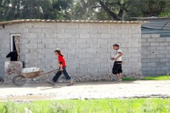 70 ‬مليون لكل مواطن‮ ‬يملك سكنا هشًّا