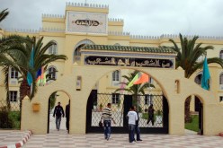 مشاريــع تسير إلى الـوراء‮ ..!‬