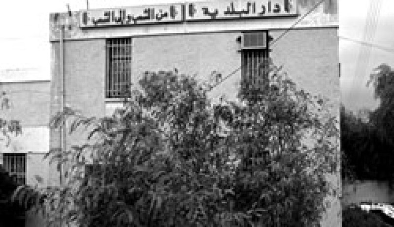 عمّال البلديات يواصلون إضرابهم لليوم الثالث