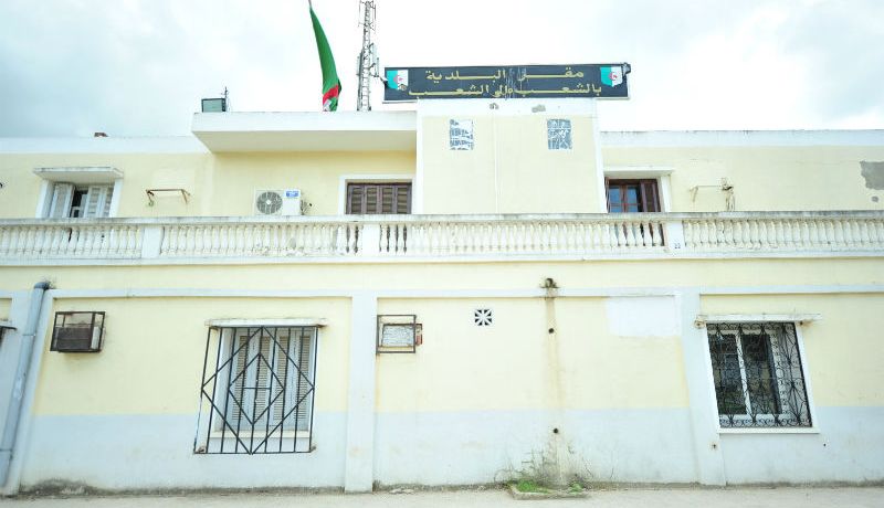 طرد عائلة من منزلها يجر منتخبين وإطارات ببلدية بواسماعيل إلى العدالة