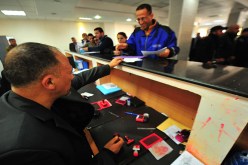 حبس موظف بالحالة المدنية وأمين البريد ببلدية قسنطينة في قضية تزوير البطاقات الرمادية