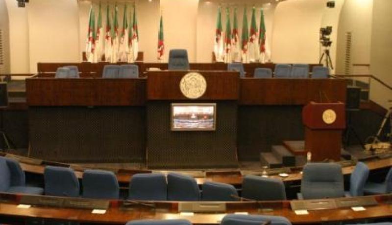 البرلمان يناقش خطة أويحيى