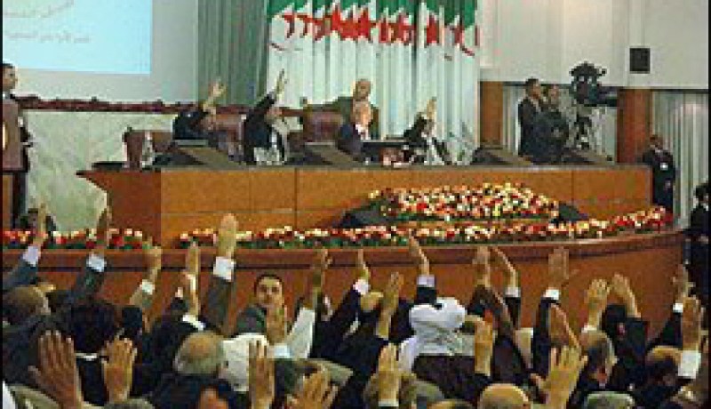 البرلمان يصادق على مشروع القانون المتعلق بالسينما