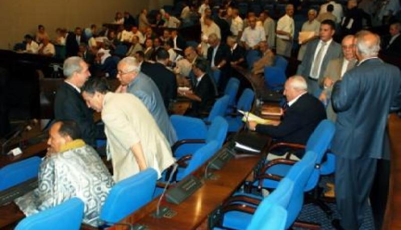 البرلمان يفتح تحقيقات في ''أزمة الزيت والسكر