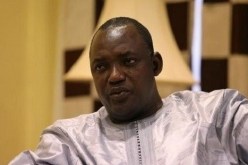 رئيس غامبيا المنتخب يؤدي اليمين في سفارة بلاده بالسنغال