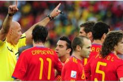 مونديال 2010: الصحف الاسبانية متخوفة من الحكم الانجليزي ويب