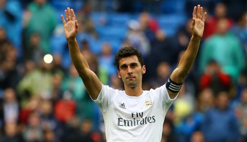 أربيلوا :”برشلونة واجه ريال مدريد بـ 12 لاعبا”