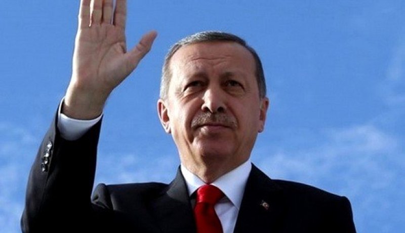 بالفيديو.. لحظة وصول أردوغان إلى الجزائر