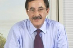 اجرويدن يتابع موقعا الكترونيا  أمام القضاء