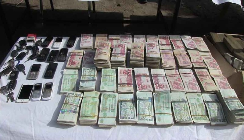 اكتشاف ورشة لتزوير الدينار والأورو داخل ابتدائية في سور الغزلان بالبويرة!