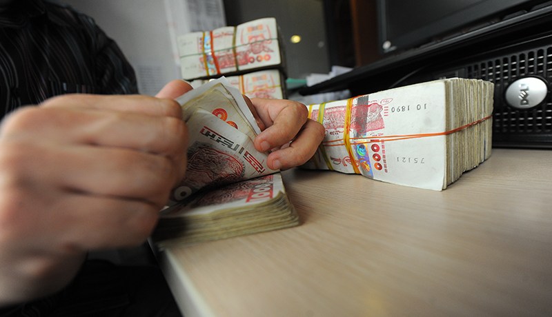 لواء مزيّف يبيع قطعة أرض وهمية ويسلب ضحاياه الملايير