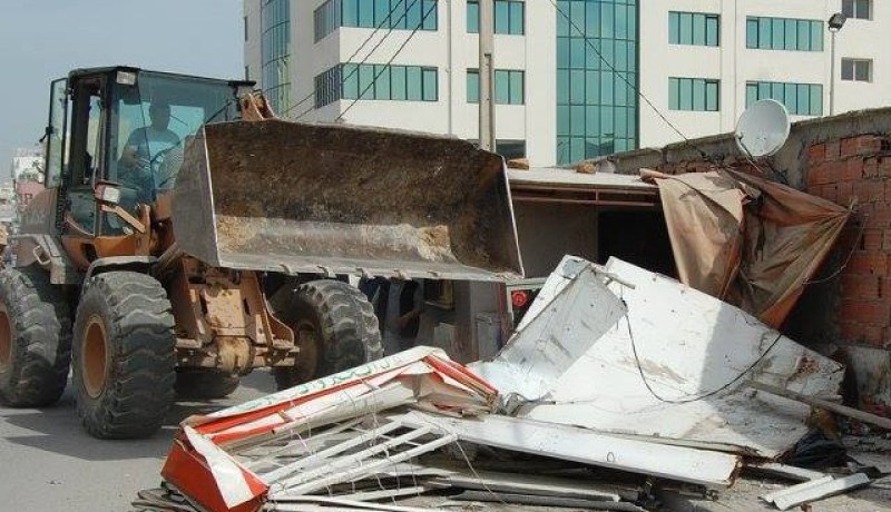 تهديم 49 محلا تجاريا وسط مدينة باتنة