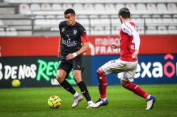 رغم عرض الزمالك.. مهاجم الخضر يتجه للبقاء في فرنسا