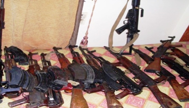 سكان طرابلس يتظاهرون احتجاجا على فوضى انتشار السلاح