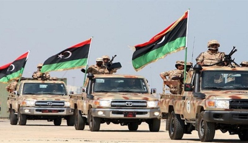 الجيش الليبي يرصد  جرافات قادمة عبر البحر محملة بالمقاتلين والأسلحة
