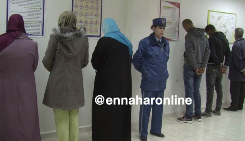 تفكيك عصابة إجرامية تستغل 4 فتيات للإيقاع بالضحايا