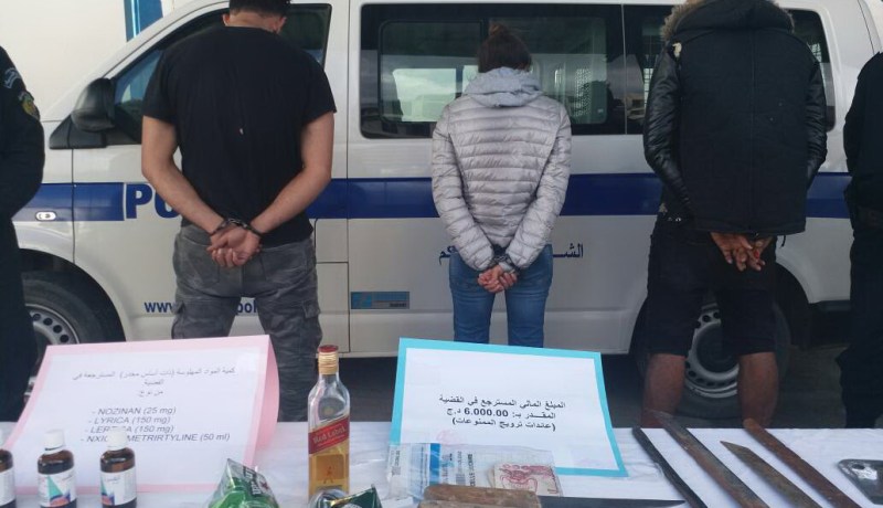 أم لطفلــين تورّط زوجهــــا في قضيـــة مخــدرات للتخلص منــــه بمساعـــــدة عشيقــهـــــا في غردايـــــة!