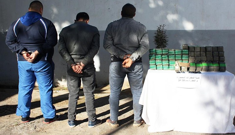 والدة البارون إسكوبار استفادت 3 مرات من قرض أونساج