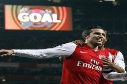 3 أهداف في 7 دقائق تمنح أرسنال الفوز على استون فيلا