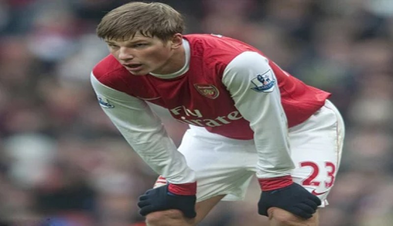 ارشافين يعود الى زينيت الروسي معارا من ارسنال