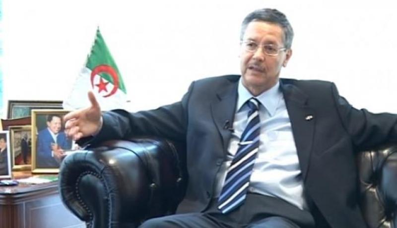 الإليزيه يعتمد سفير الجزائر الجديد بفرنسا