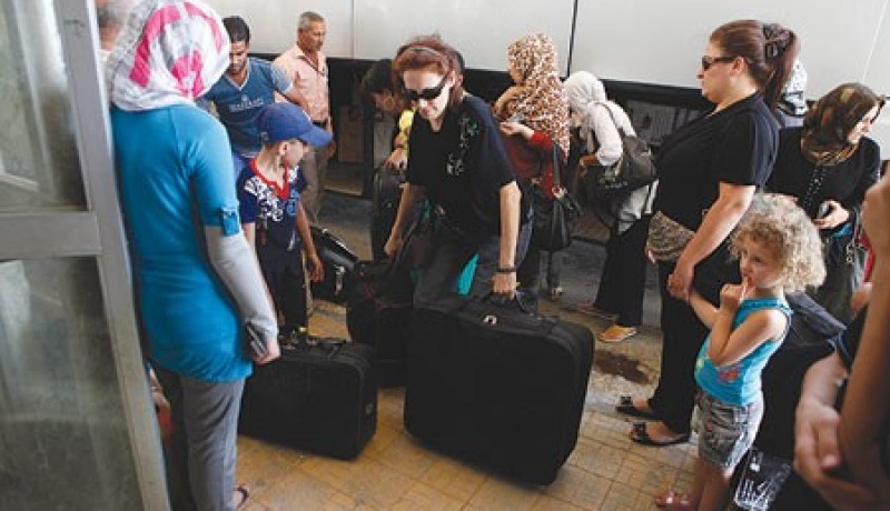 عودة عشرات العائلات الفلسطينية إلى غزة بسبب تدهور الأوضاع في سوريا