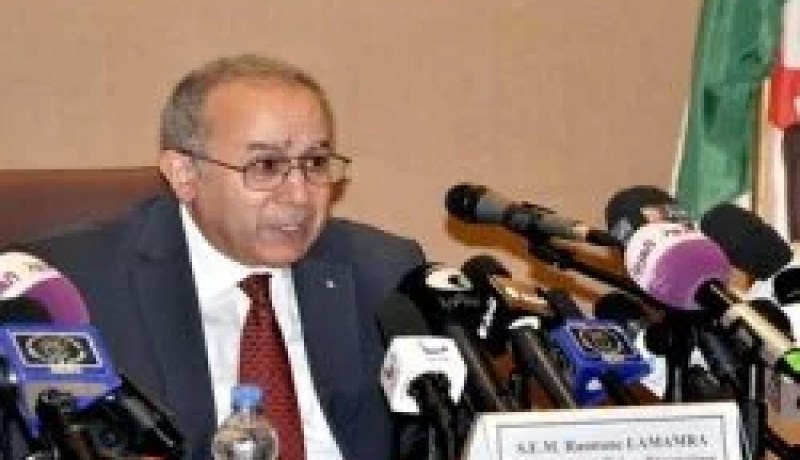 لعمامرة يؤكد حرص الجزائر على أن تكون عامل استقرار في المنطقة و مصدرة له