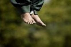 رب أسرة ينتحر شنقا بالمحمدية