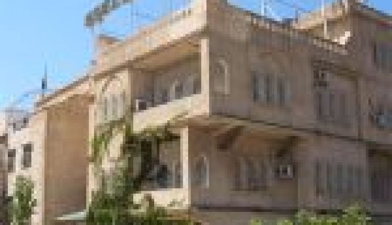 الدفاع” : بنك البركة الجزائري يدعي أنه بنك إسلامي لا يمنح فوائد في حين يستفيد من فوائد بنك الجزائر”
