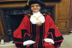 جزائرية من بين الشخصيات التي ستكرمها الملكة اليزابيث II