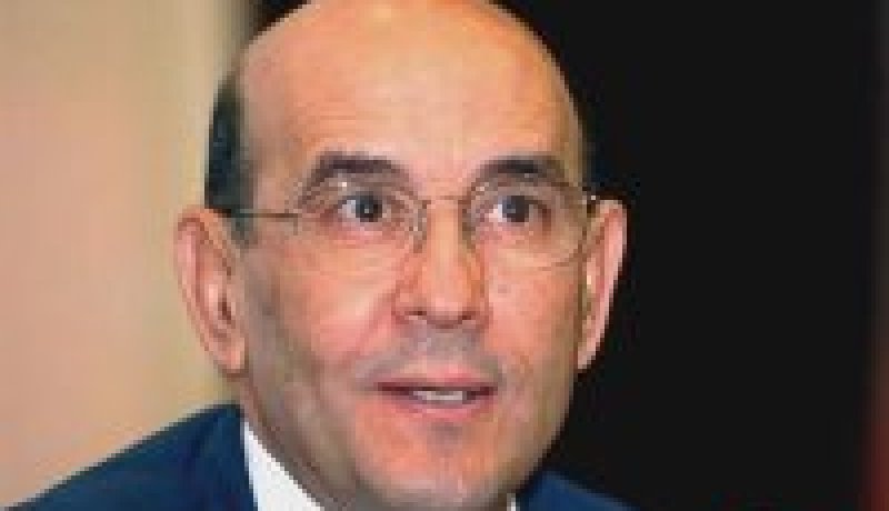 زقين: انخفاض أسعار النفط لن يؤثر على استثمارات سوناطراك