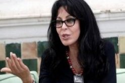 بن قيقي: زيارة الرئيس هولاند إلى الجزائر “بداية لحوار” بين البلدين