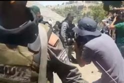 بالفيديو .. اعتداء صهيوني على المصلين في باب الأسباط بالقدس