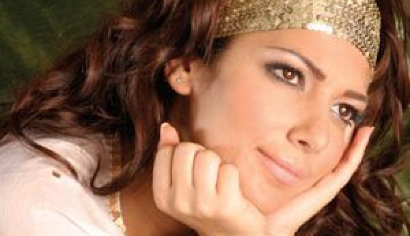أصالة تؤجل مشروعها السينمائي وتأمل أن تكون حاملاً